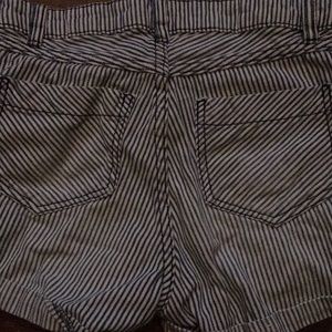 Girls cotton size 10 striped railroad shorts